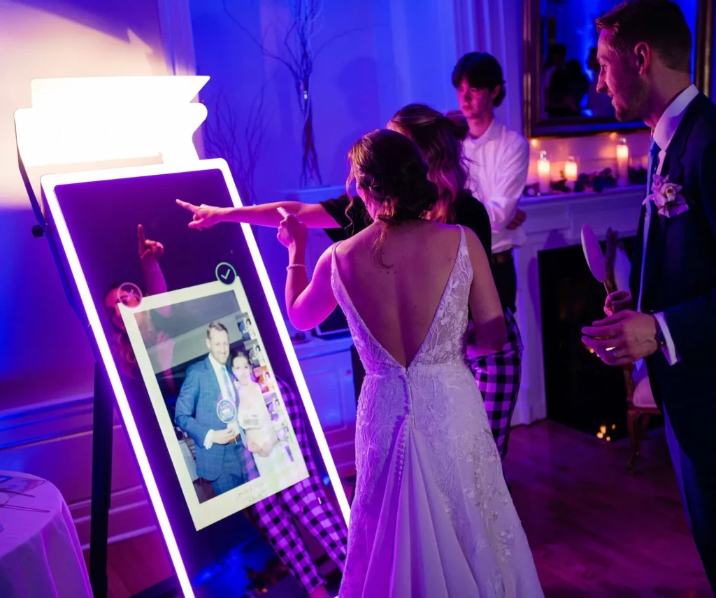 Mirror Photo Booth Rental service Dubai UAE